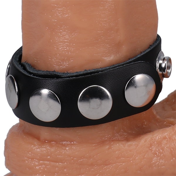 Anneau pénien en métal recouvert de silicone Merci The Paradox