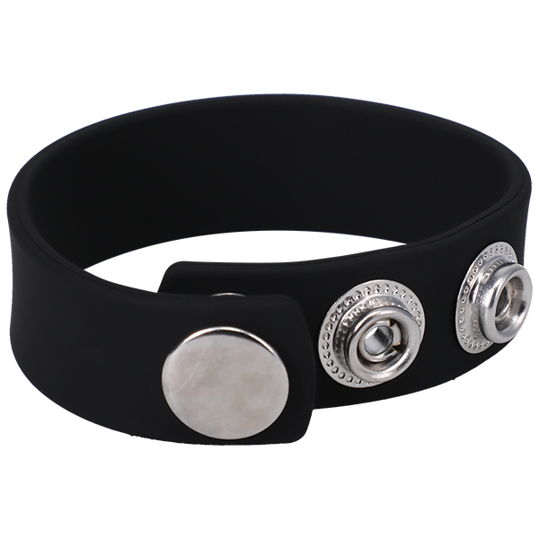 Anneau pénien en métal recouvert de silicone Merci The Paradox