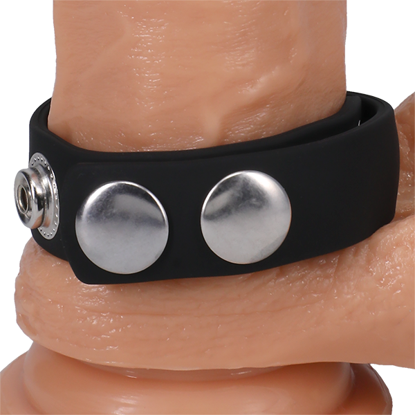 Anneau pénien en métal recouvert de silicone Merci The Paradox