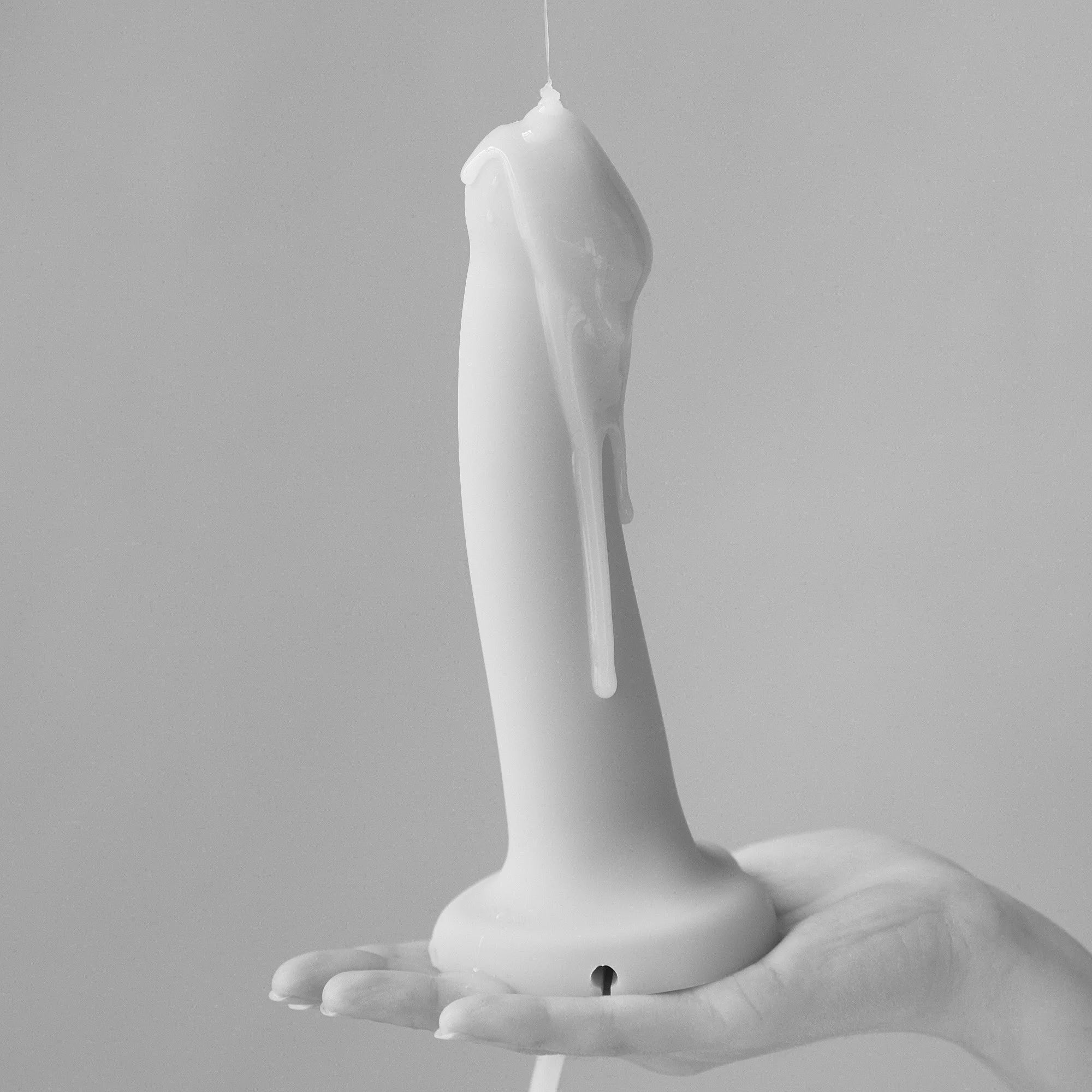 Squirting Cum Semi-Realistic Dildo