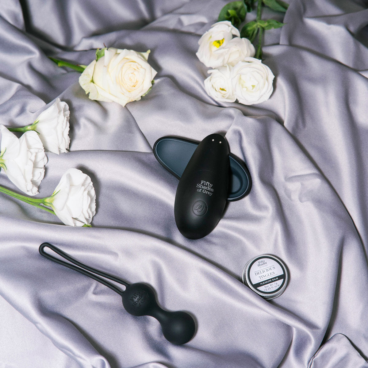 Womanizer Desire Blooms Couple's Kit