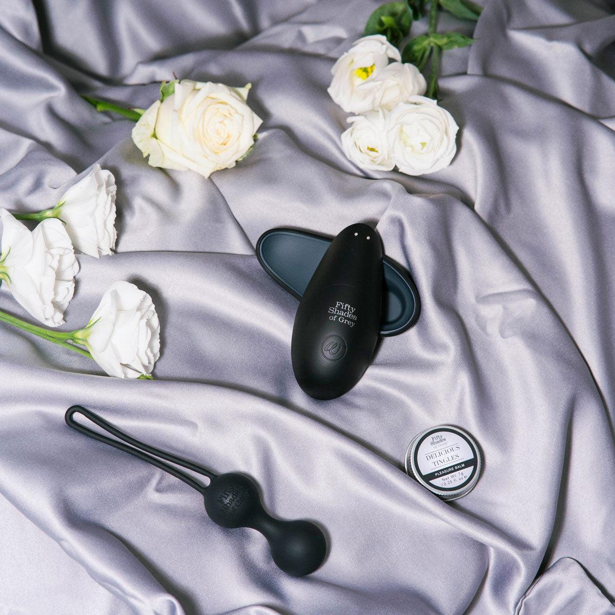 Cinquante nuances de Grey x Womanizer – Coffret couple Desire Blooms