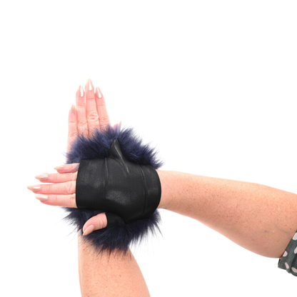 Cougar Spiked Sensory Glove