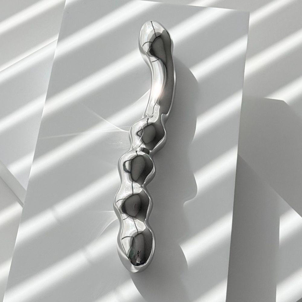 Thorn & Feather Orbit Beads Wand