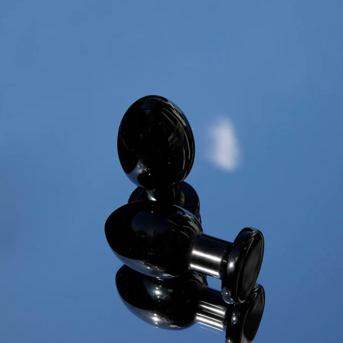 Chakrubs Xaga Root Black Obsidian Plug