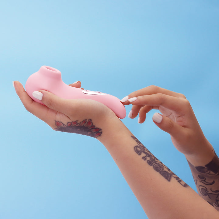 Tracy's Dog Clitoral P. Cat Sucking Vibrator - Thorn & Feather