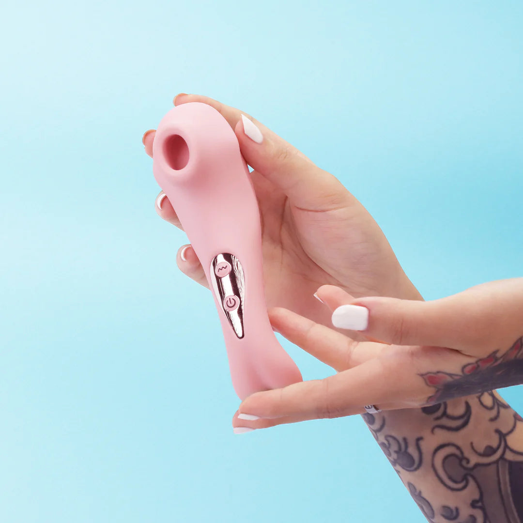 Tracy's Dog Clitoral P. Cat Sucking Vibrator - Thorn & Feather