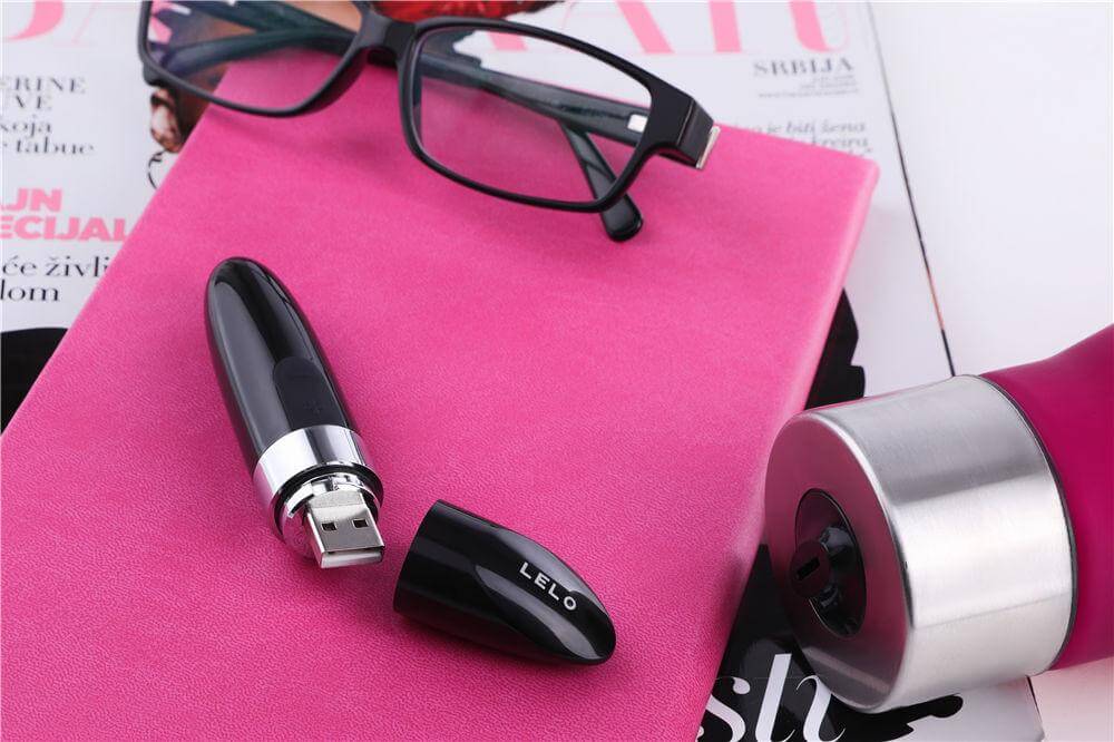 Lelo MIA 2 Waterproof USB-lipstick Vibe - Thorn & Feather