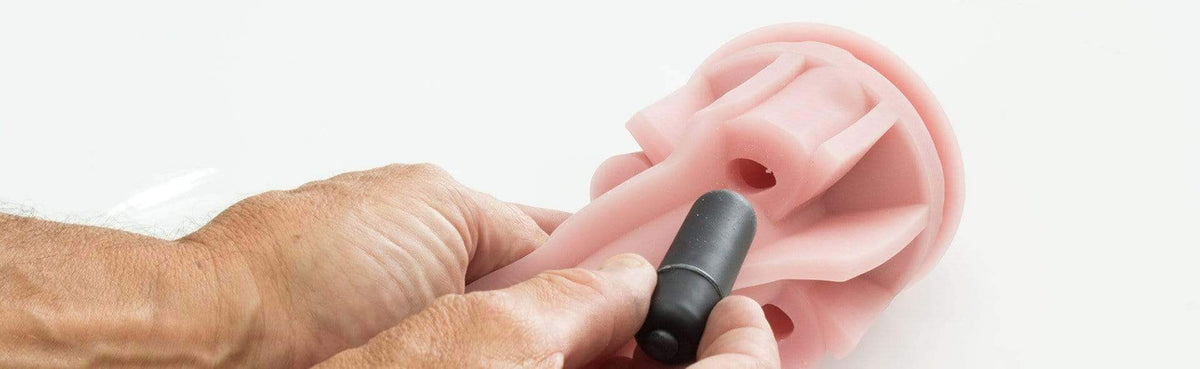 Fleshlight Vibro Pink Lady Touch Masturbator - Thorn & Feather